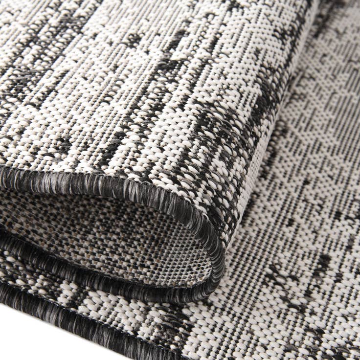 Detail image of 2' x 6' Easy-Clean Modern Indoor / Outdoor Runner Rug