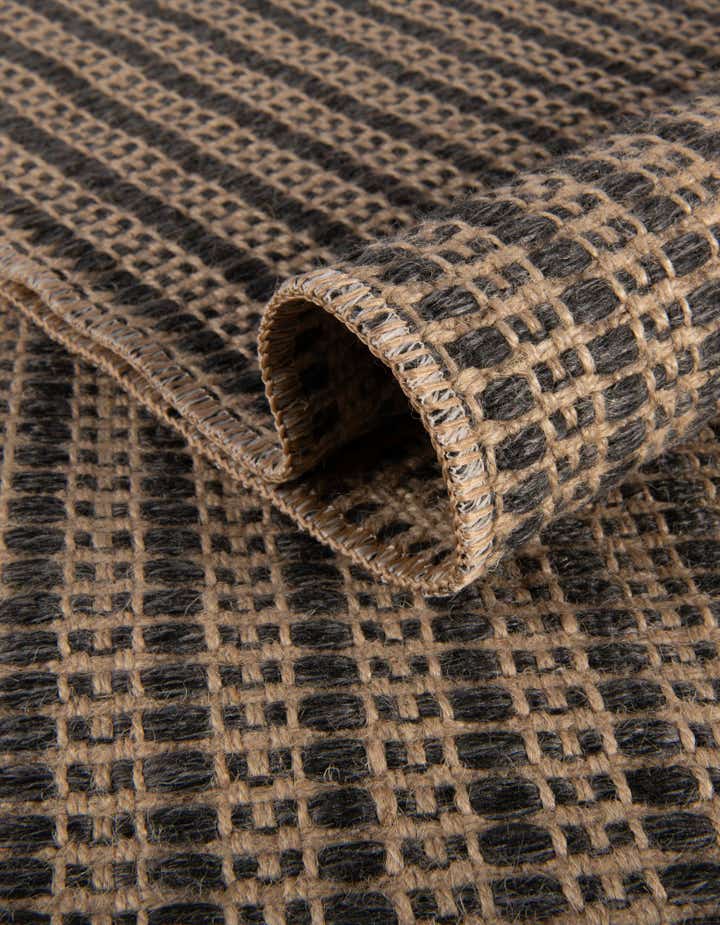 7' 10 x 7' 10 Cottage Farm Square Rug