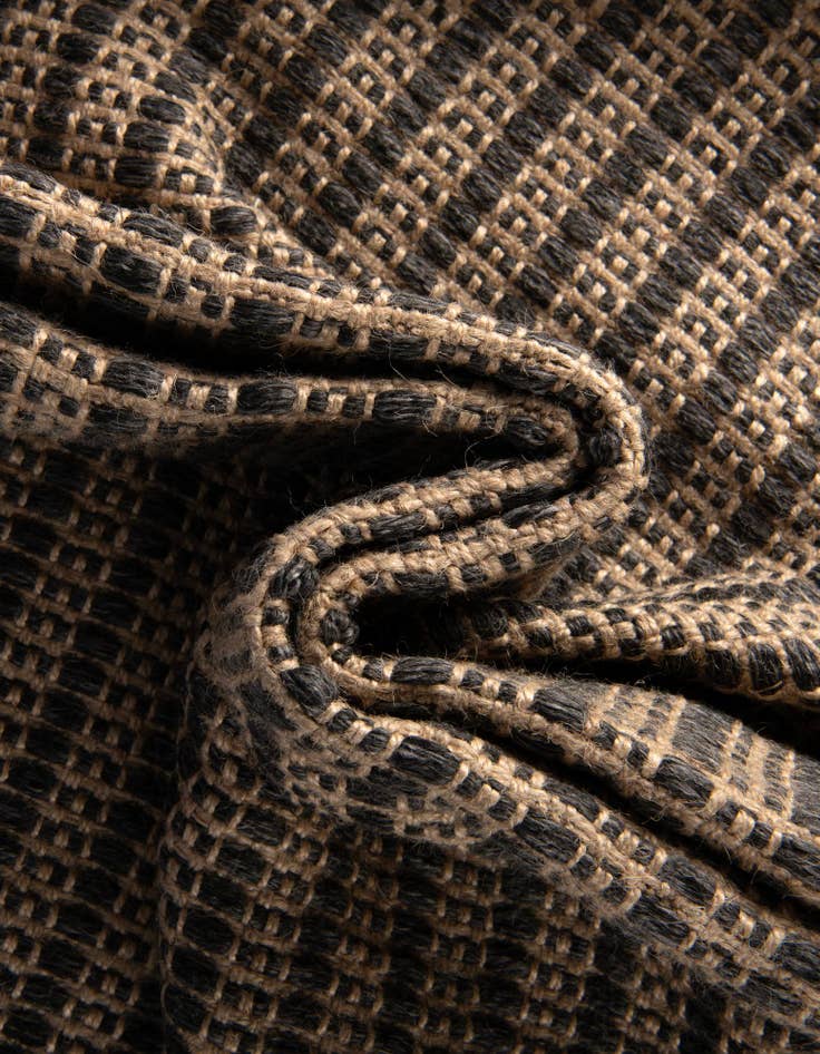 Detail image of 7' 10 x 7' 10 Cottage Farm Square Rug