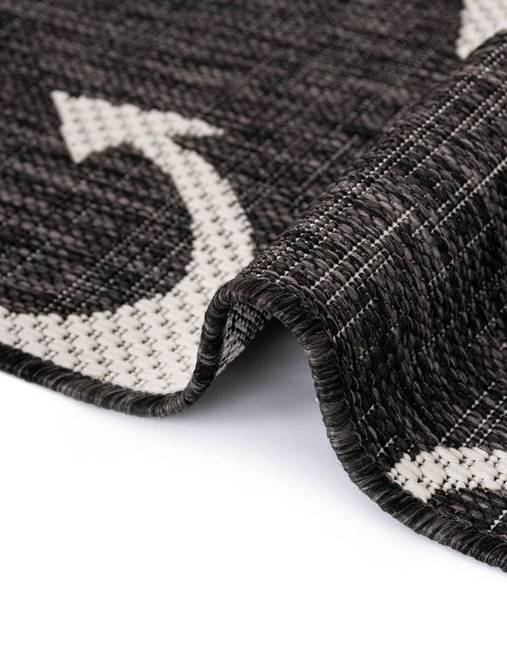Detail image of 5' 3 x 5' 3 Easy-Clean Coastal Indoor / Outdoor Square Rug