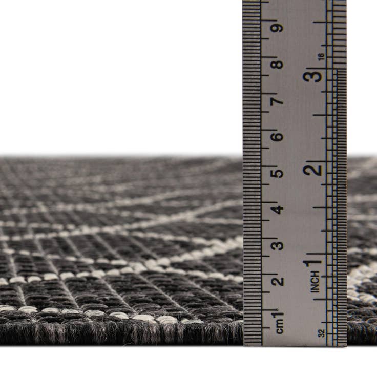 Detail image of 10' x 10' Easy-Clean Trellis Indoor / Outdoor Square Rug