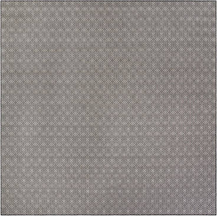 Detail image of 13' x 13' Easy-Clean Trellis Indoor / Outdoor Square Rug