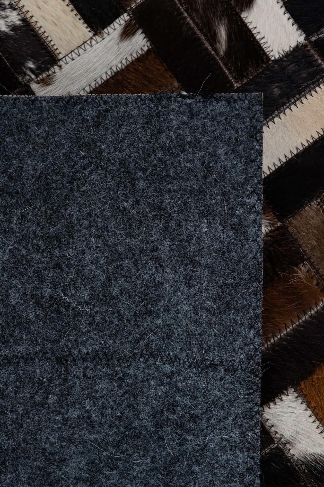 2' x 3' Cowhide Leather Rug