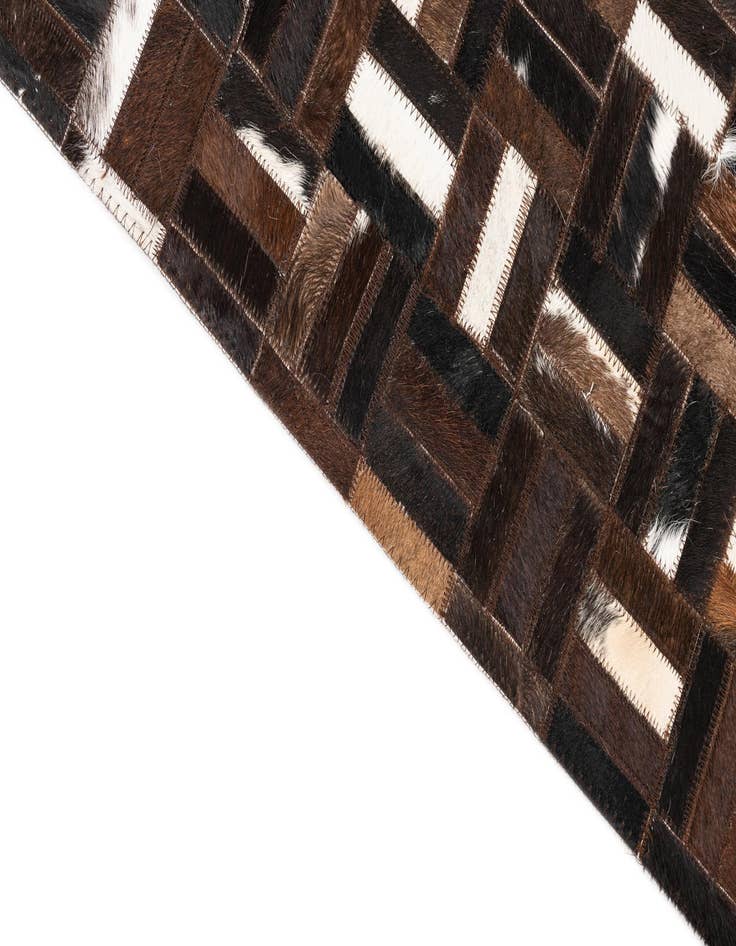 Detail image of 5' x 7' 10 Cowhide Leather Rug
