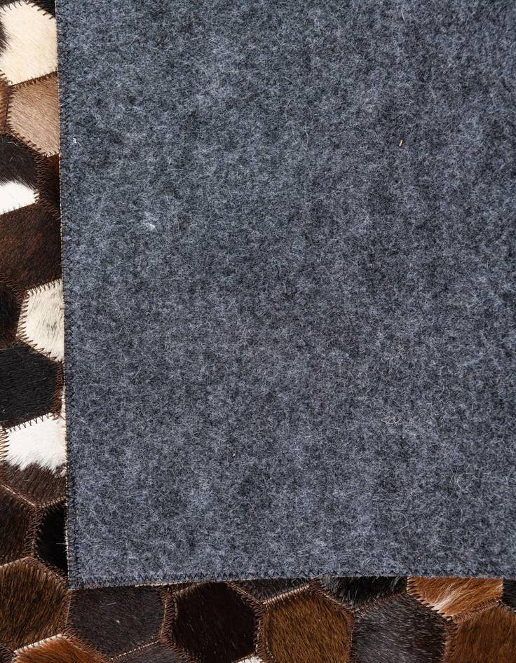 Detail image of 5' x 7' 10 Cowhide Leather Rug