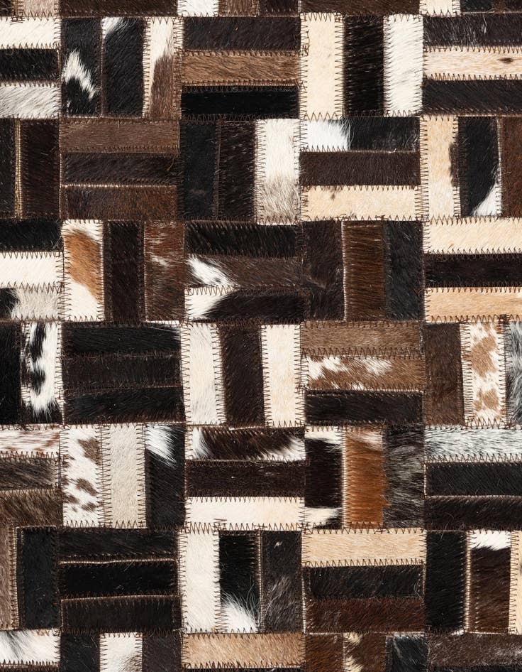 Detail image of 5' x 7' 10 Cowhide Leather Rug