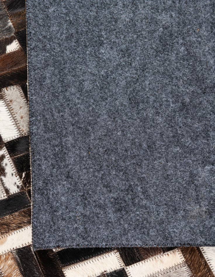 Detail image of 5' x 7' 10 Cowhide Leather Rug