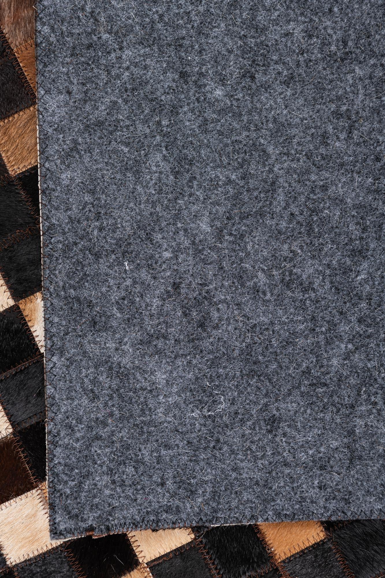 5' x 7' 8 Cowhide Leather Rug