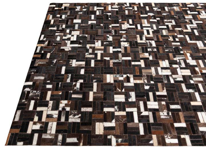 5' x 7' 8 Cowhide Leather Rug