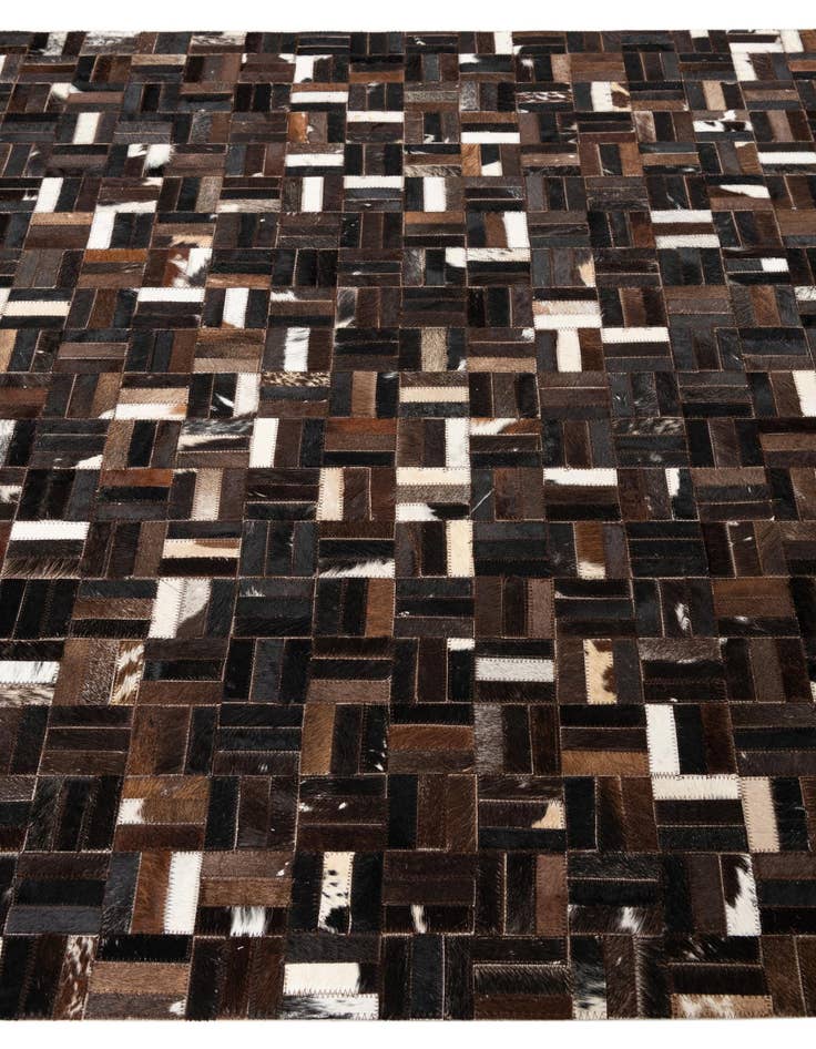 Detail image of 5' x 7' 10 Cowhide Leather Rug