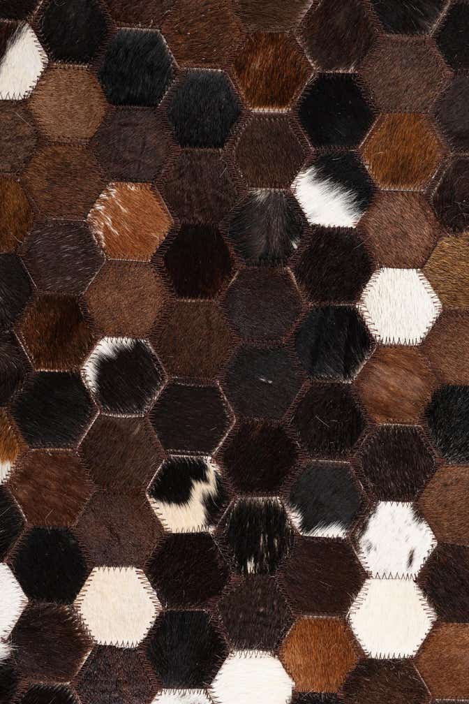 5' x 7' 8 Cowhide Leather Rug