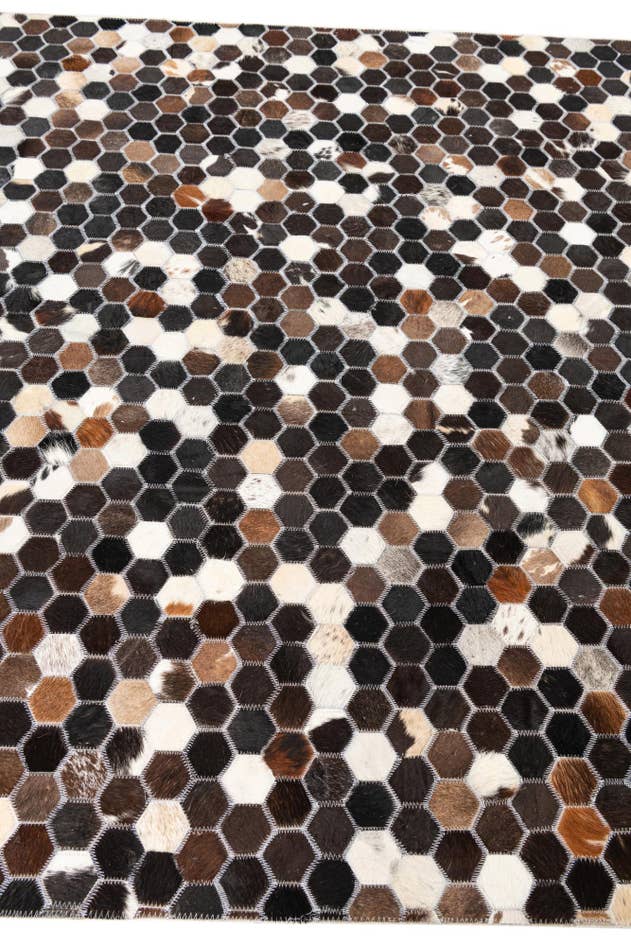 Detail image of 5' x 7' 10 Cowhide Leather Rug