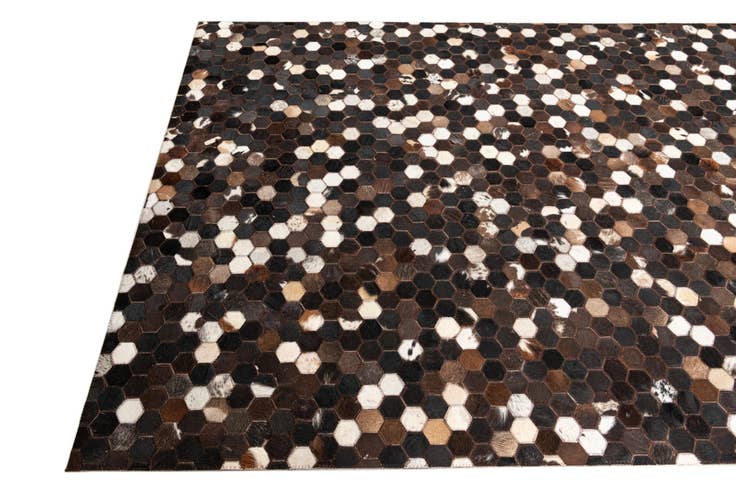 Detail image of 5' x 7' 10 Cowhide Leather Rug
