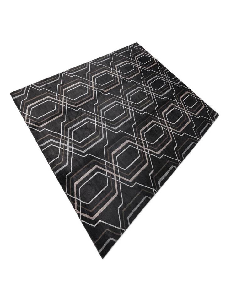 Detail image of 6' 8 x 9' 10  Hand Knotted Darya Wool Rug