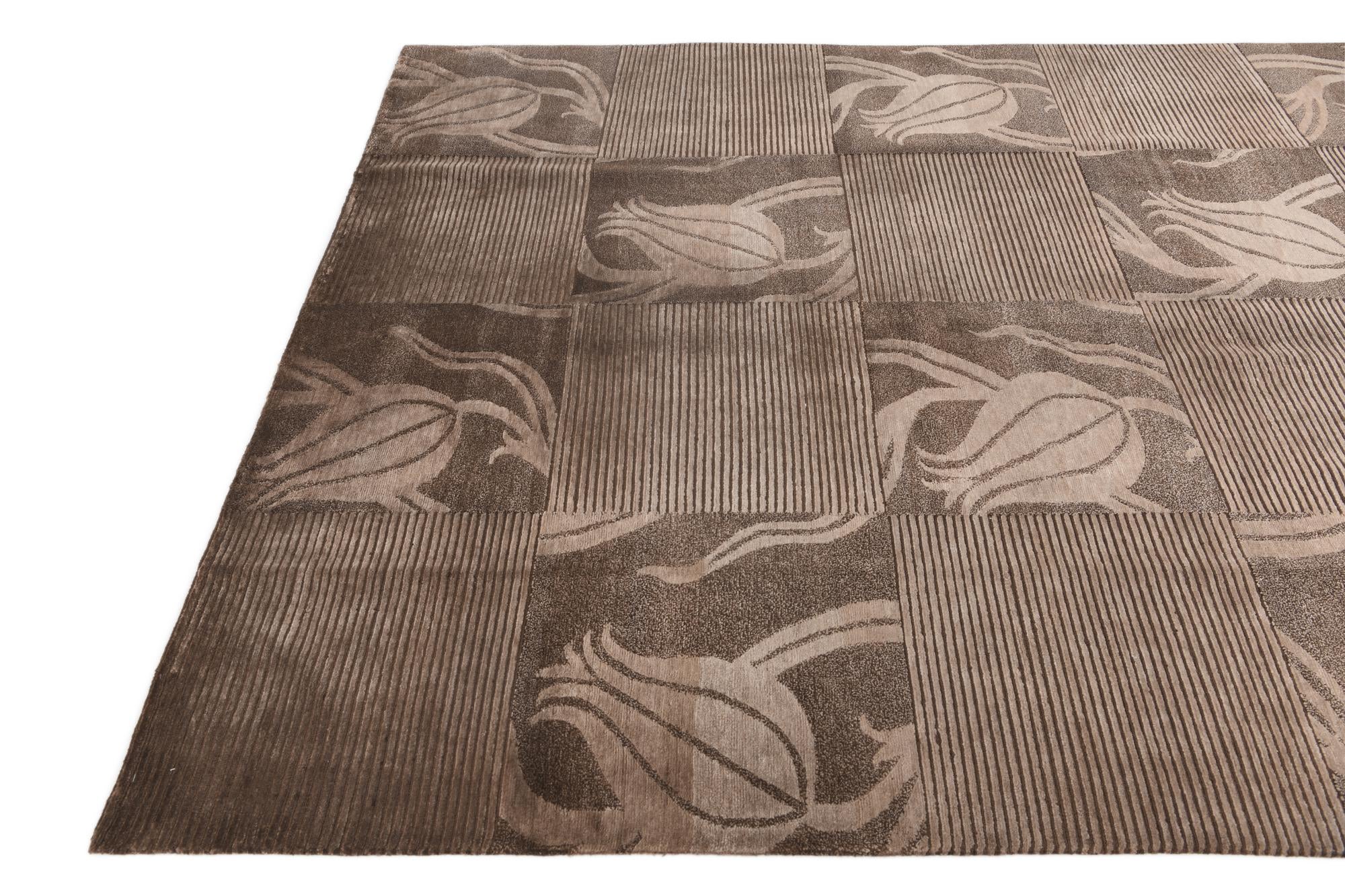 6' 9 x 10' 2 Hand Knotted Darya Wool Rug
