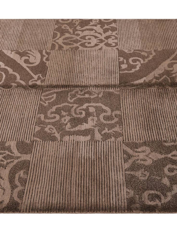 Detail image of 4' 11 x 6' 8  Hand Knotted Darya Wool Rug