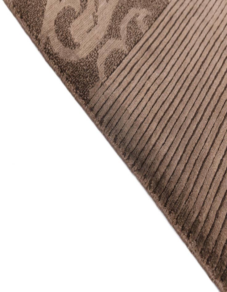 Detail image of 4' 11 x 6' 8  Hand Knotted Darya Wool Rug