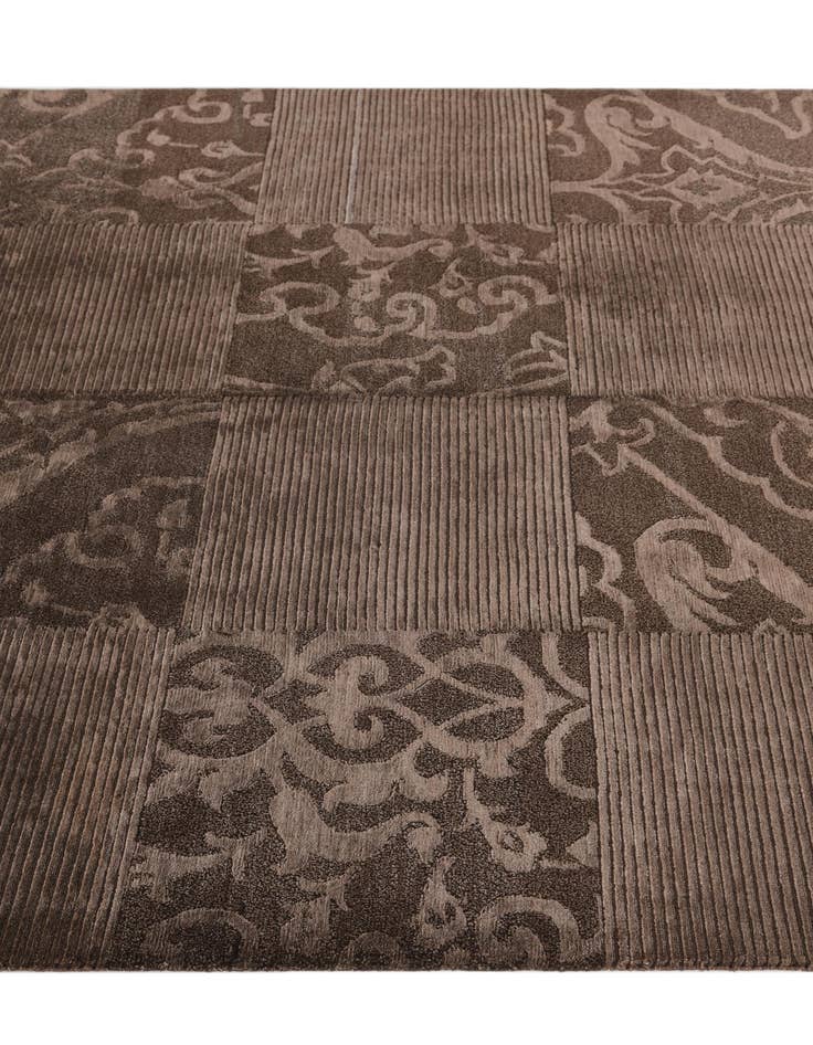 Detail image of 5' x 6' 9 Hand Knotted Darya Wool Rug