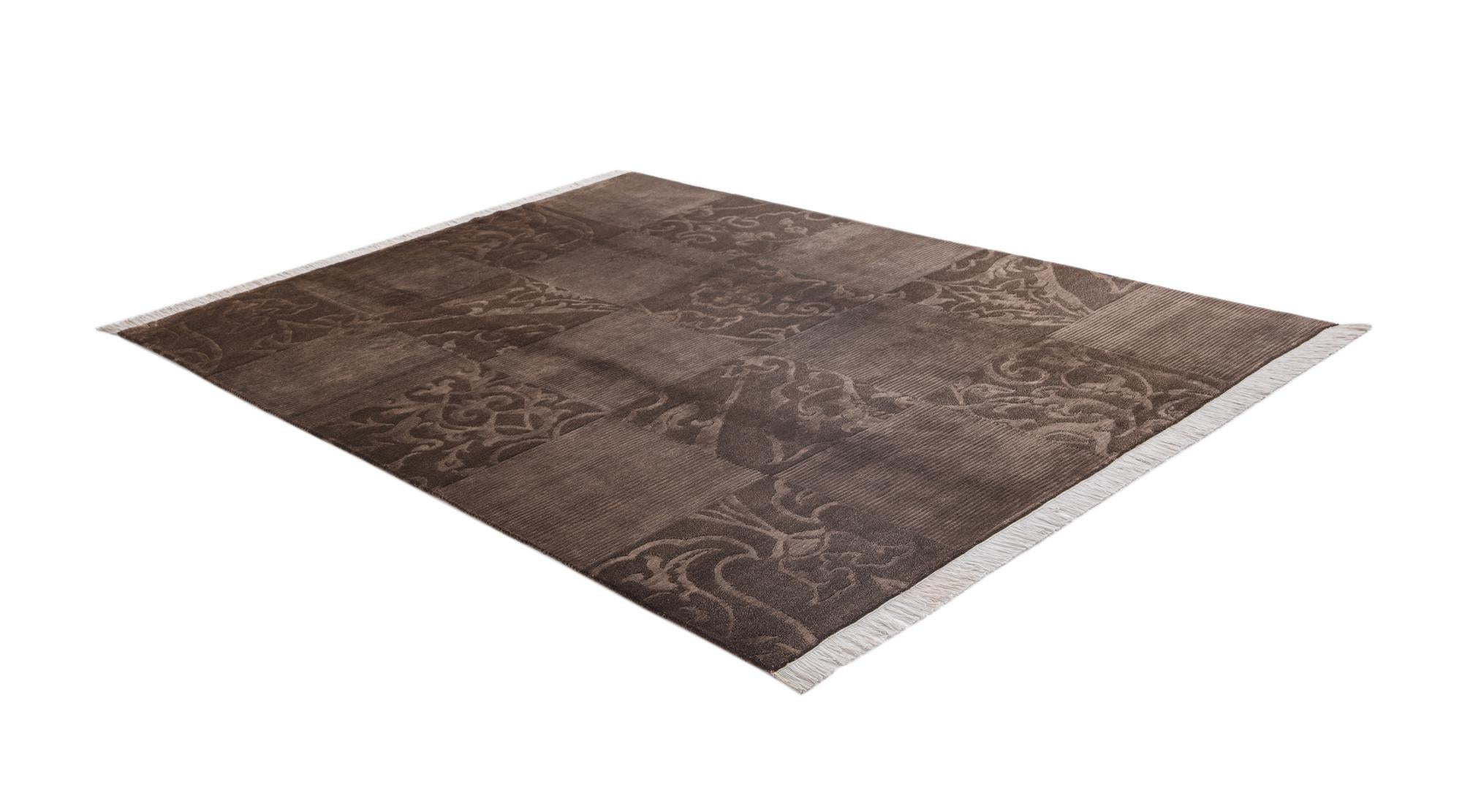5' 9 x 7' 10 Hand Knotted Darya Wool Rug