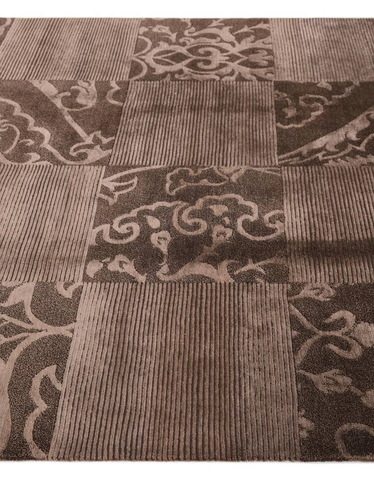 Detail image of 5' 9 x 7' 10  Hand Knotted Darya Wool Rug