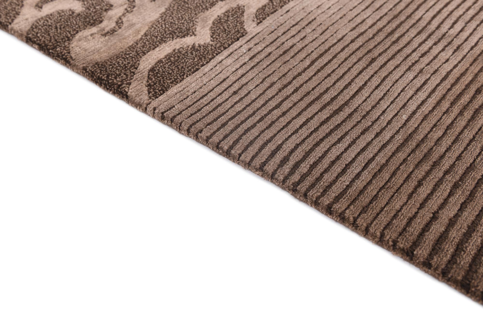 5' 9 x 7' 10 Hand Knotted Darya Wool Rug