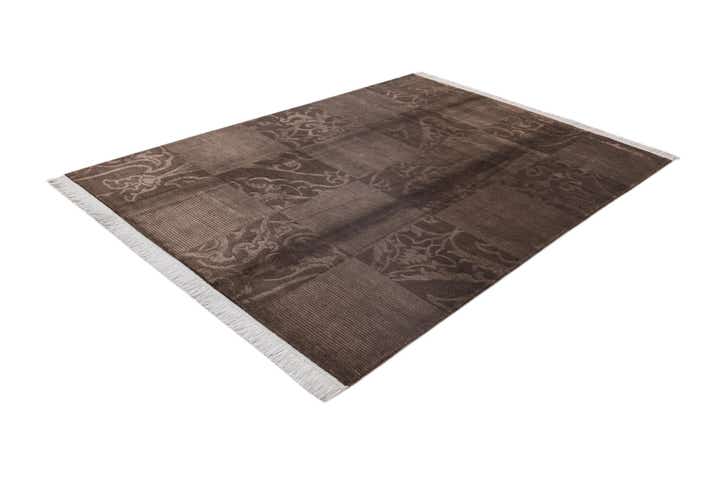 5' 9 x 8' Hand Knotted Darya Wool Rug