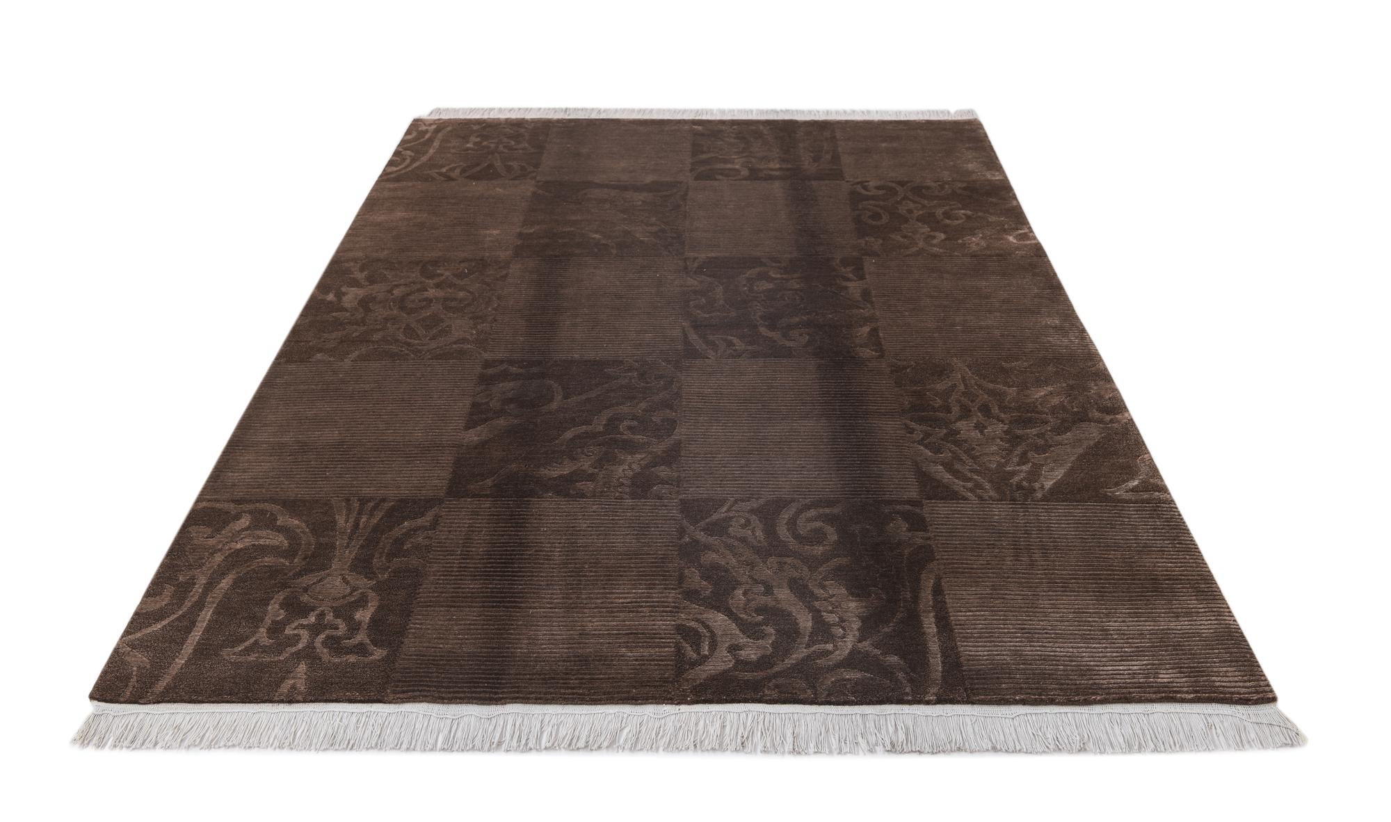 5' 9 x 8' Hand Knotted Darya Wool Rug