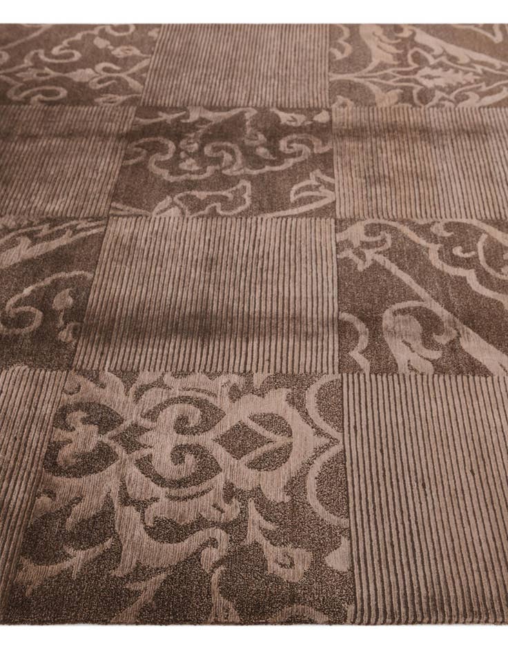 Detail image of 5' 9 x 8'  Hand Knotted Darya Wool Rug