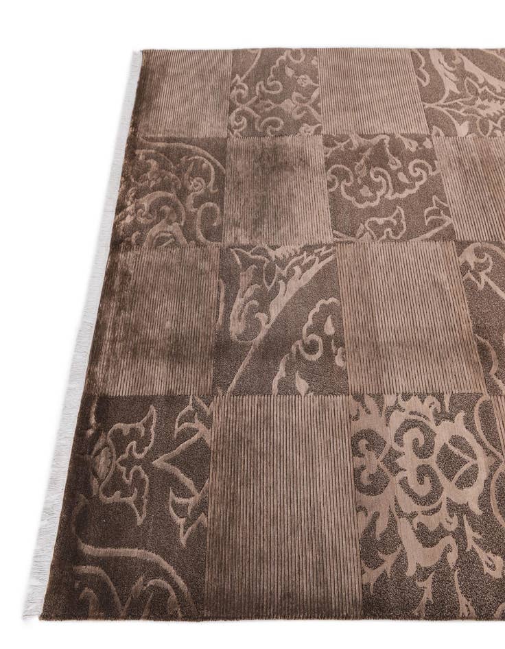 Detail image of 5' 10 x 8' 4  Hand Knotted Darya Wool Rug