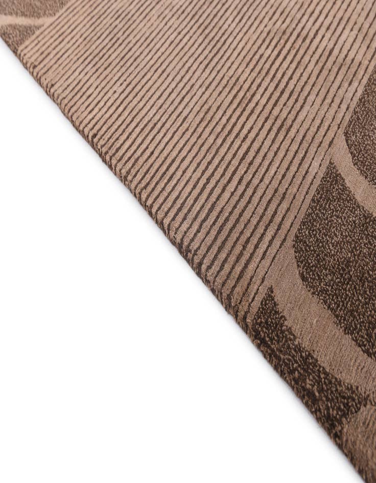 Detail image of 5' 8 x 8' 1 Hand Knotted Darya Wool Rug