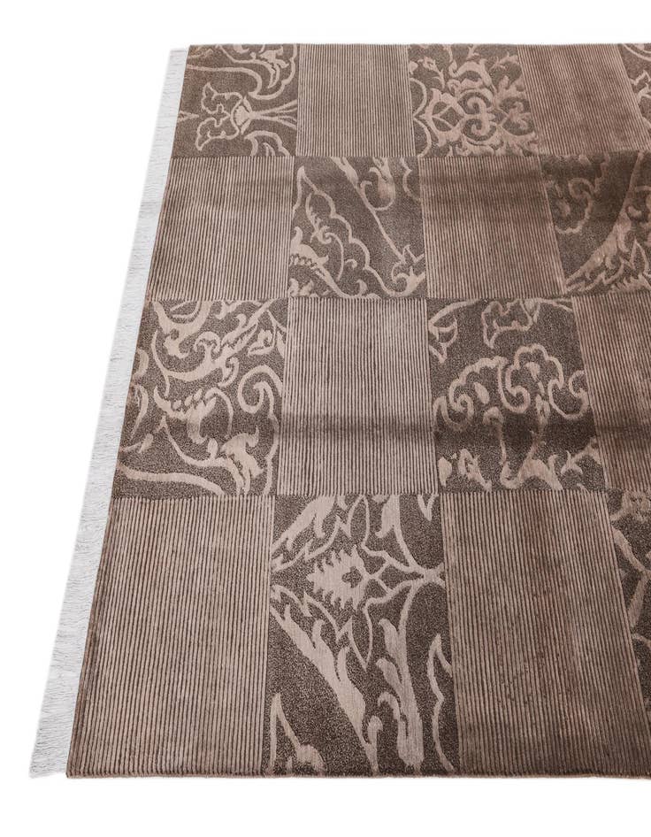 Detail image of 5' 9 x 8' 1  Hand Knotted Darya Wool Rug