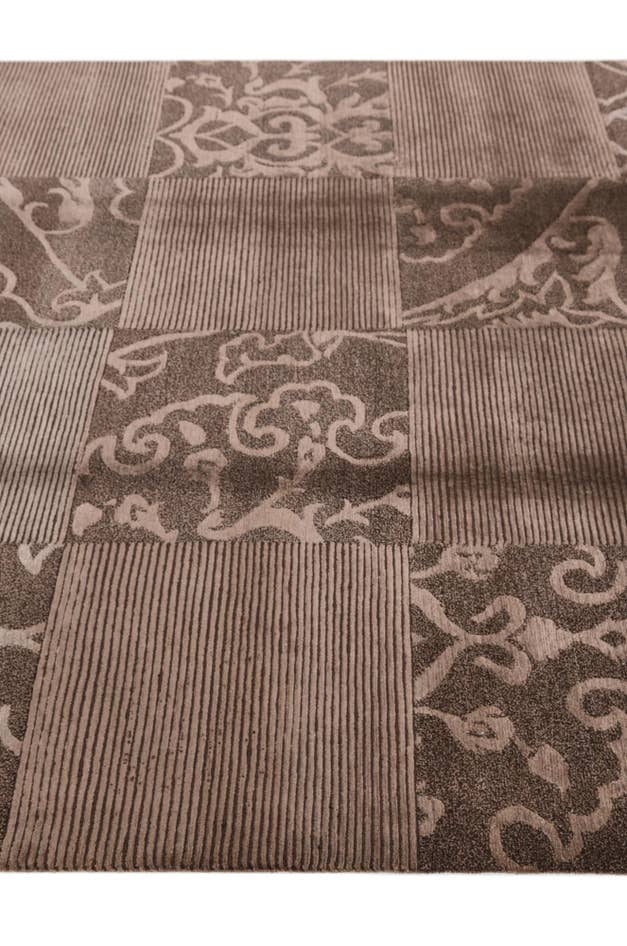 Detail image of 5' 9 x 8' 1 Hand Knotted Darya Wool Rug