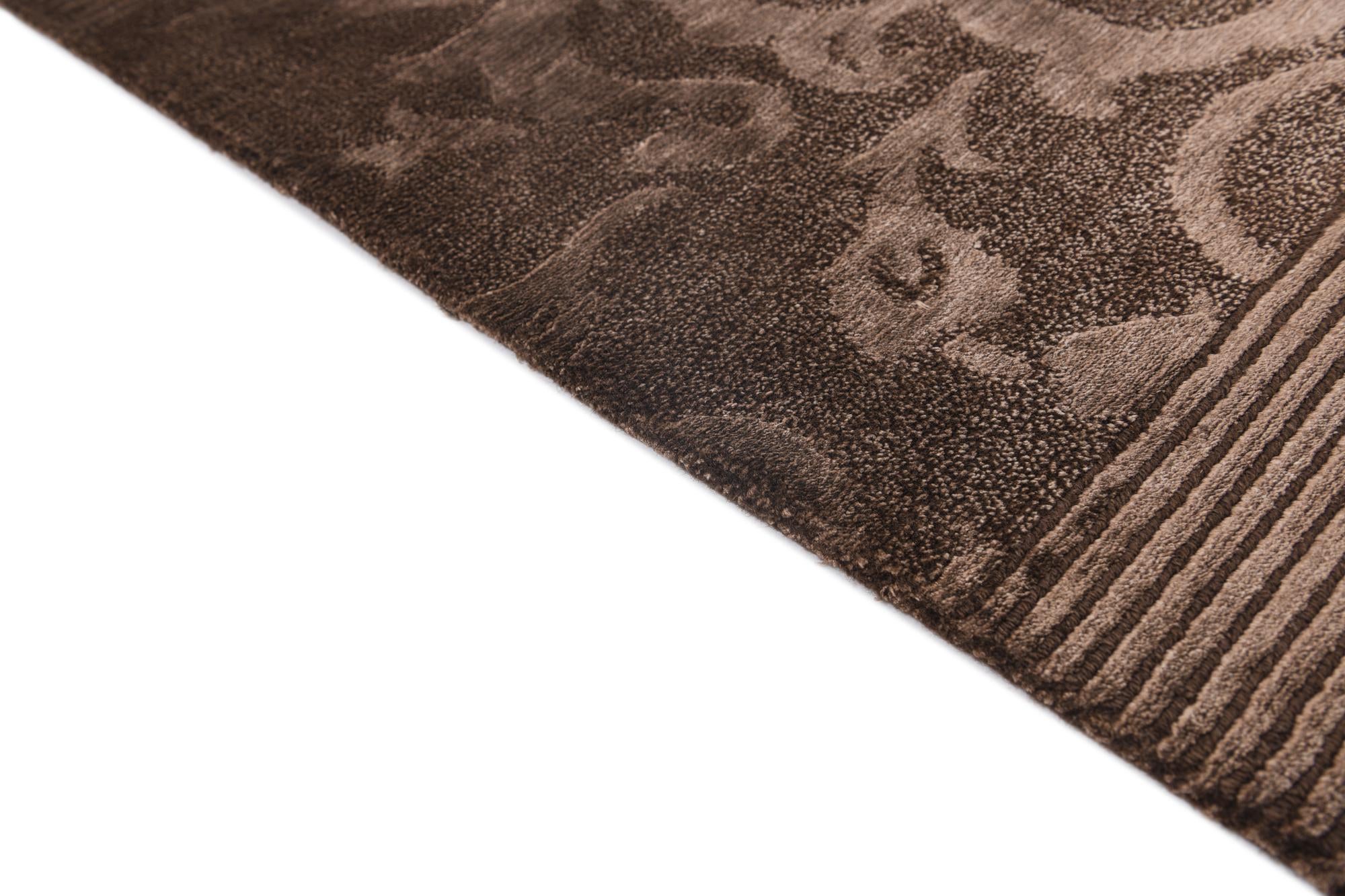 5' 9 x 8' Hand Knotted Darya Wool Rug