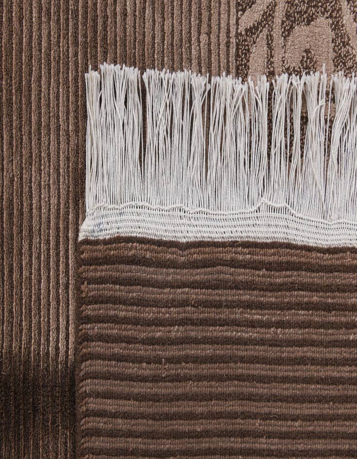 Detail image of 5' 9 x 8'  Hand Knotted Darya Wool Rug