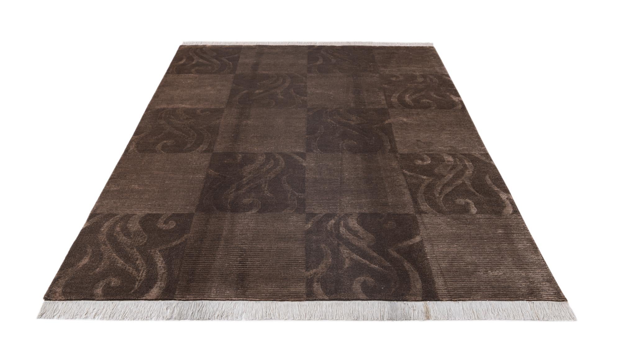 5' 8 x 8' Hand Knotted Darya Wool Rug