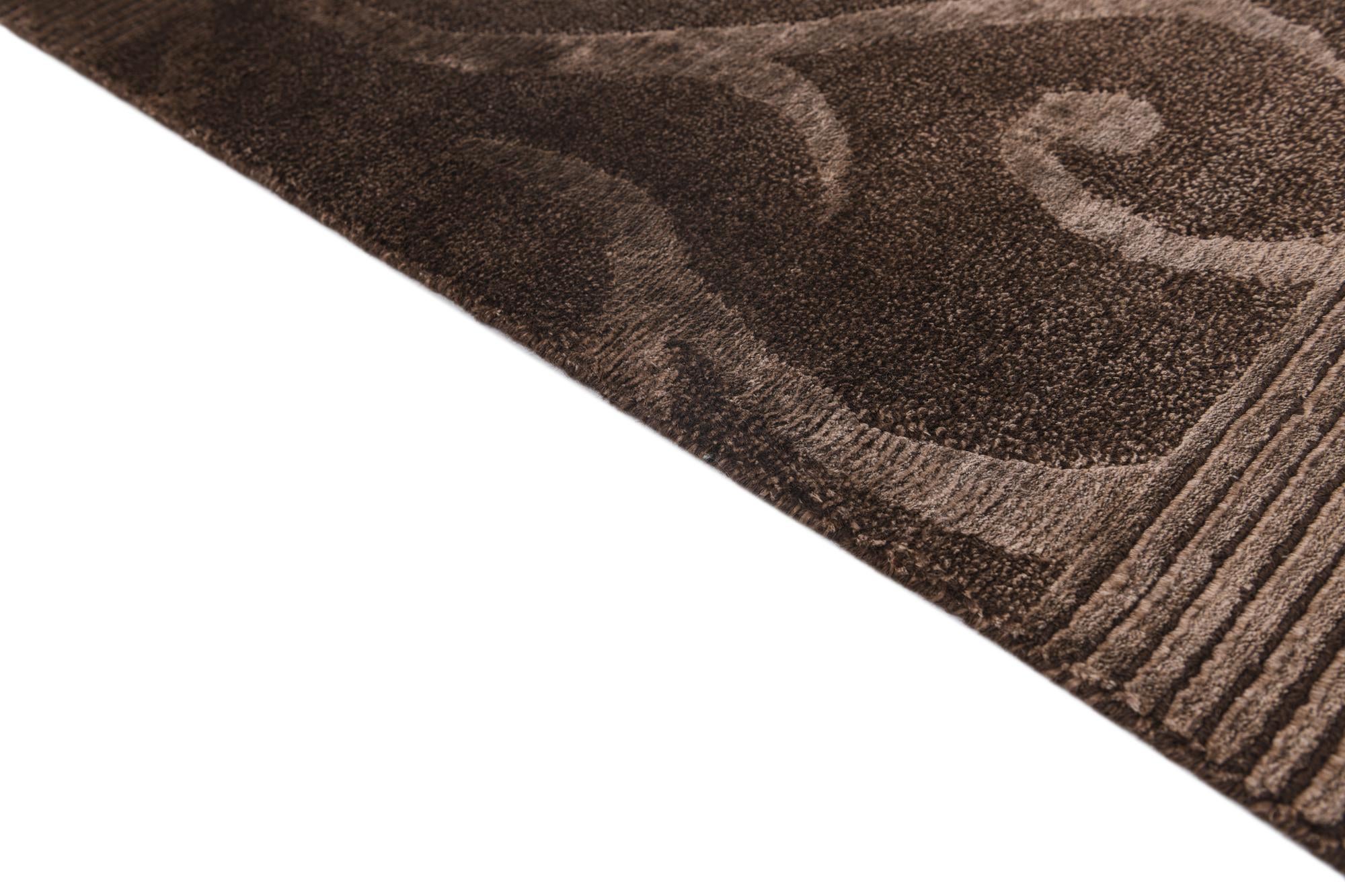 5' 8 x 8' Hand Knotted Darya Wool Rug