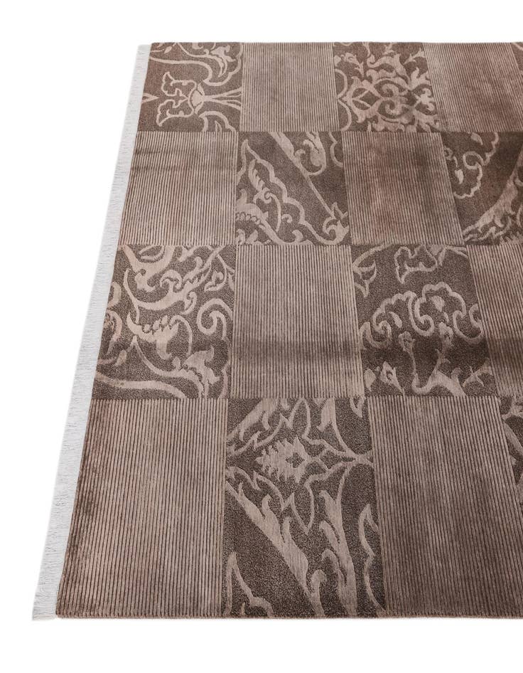 Detail image of 5' 8 x 8'  Hand Knotted Darya Wool Rug