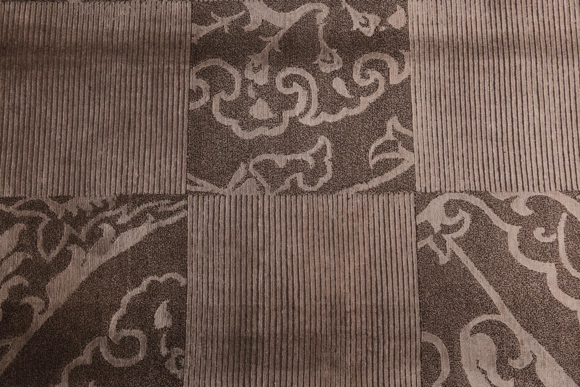 5' 8 x 8' Hand Knotted Darya Wool Rug