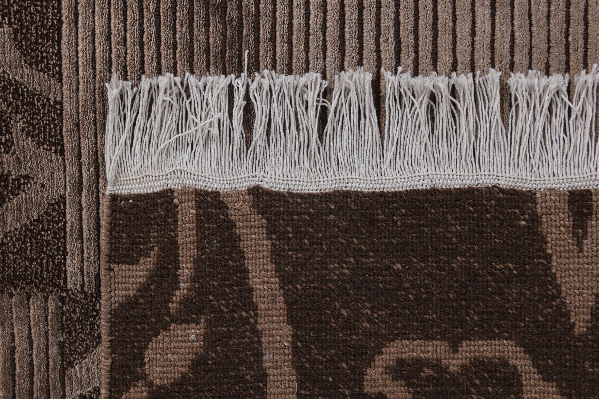 5' 8 x 8' Hand Knotted Darya Wool Rug