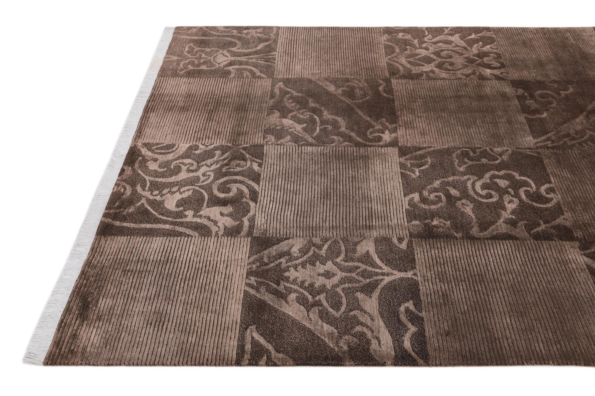 5' 10 x 8' Hand Knotted Darya Wool Rug