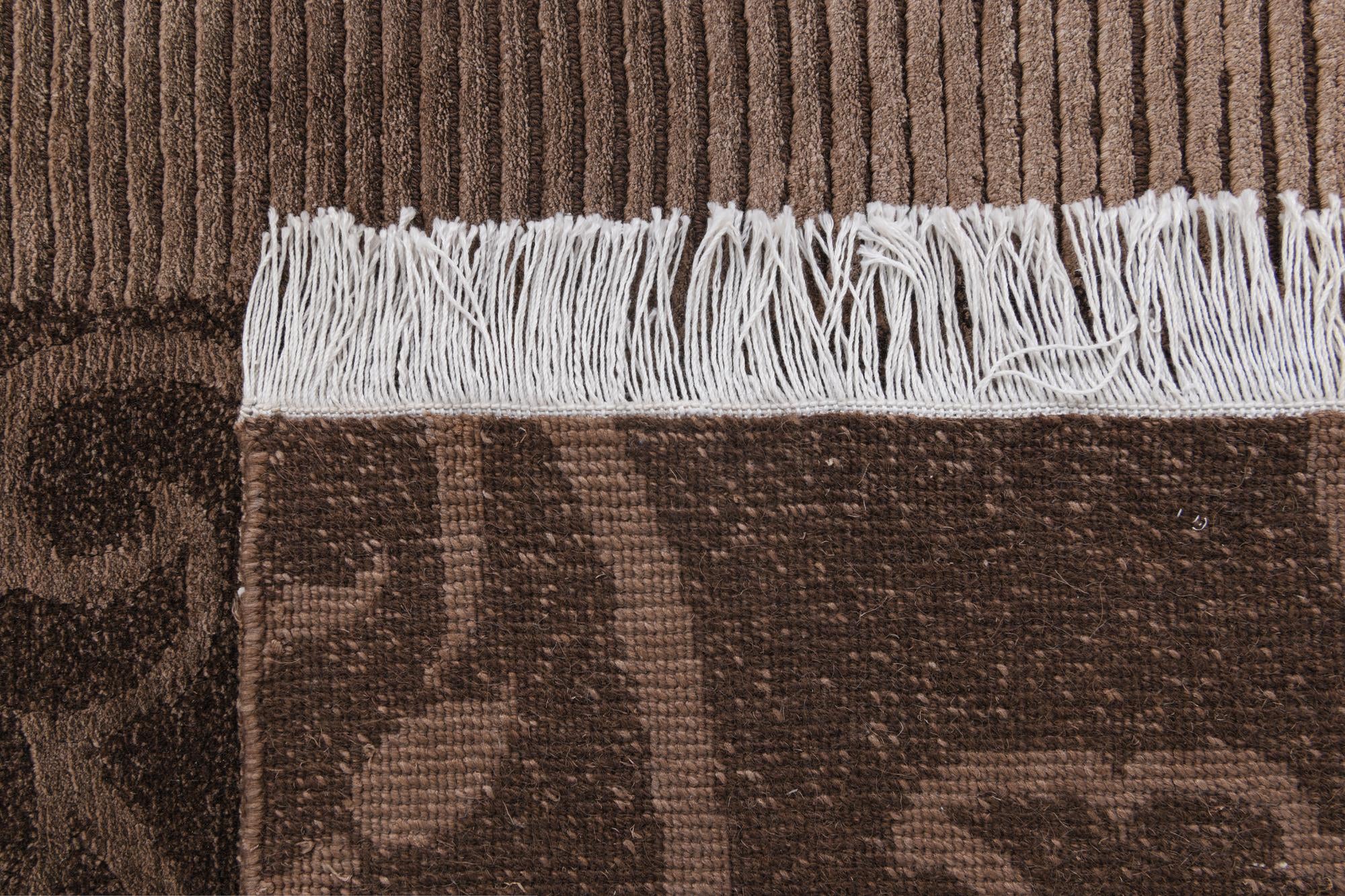 5' 10 x 8' Hand Knotted Darya Wool Rug