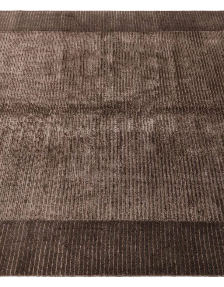 Detail image of 5' 5 x 8'  Hand Knotted Darya Wool Rug