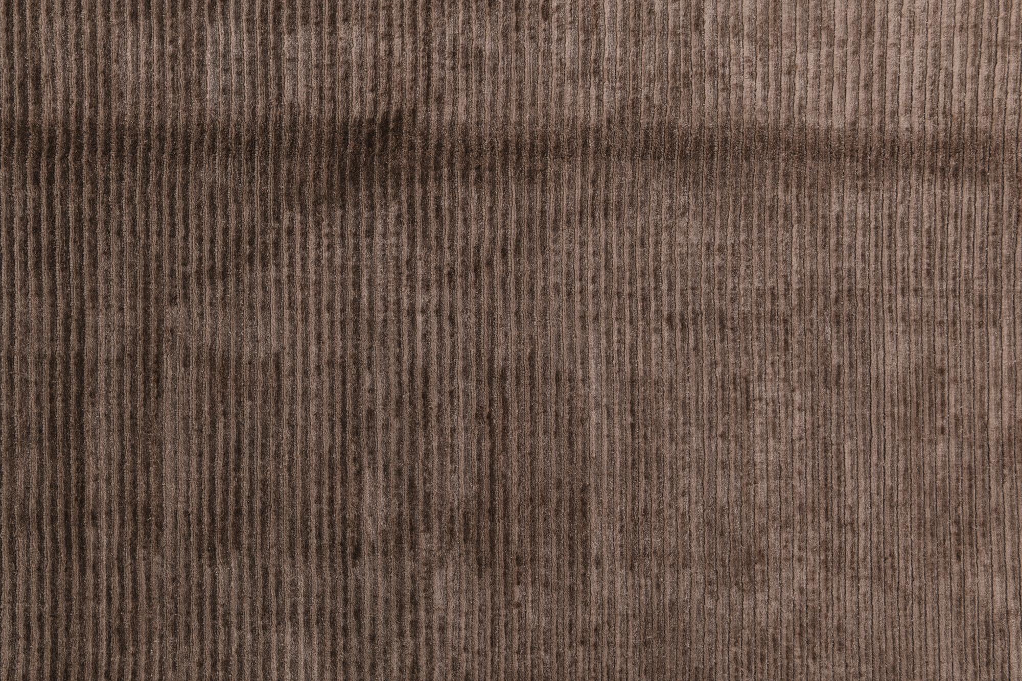 5' 5 x 8' Hand Knotted Darya Wool Rug