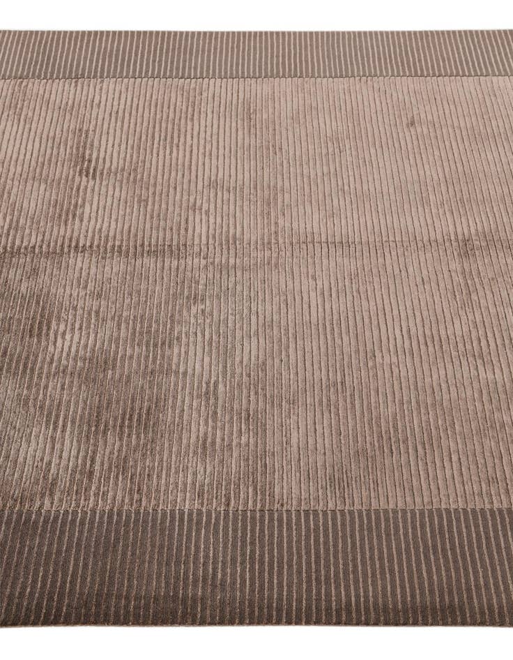 Detail image of 5' 8 x 7' 10  Hand Knotted Darya Wool Rug