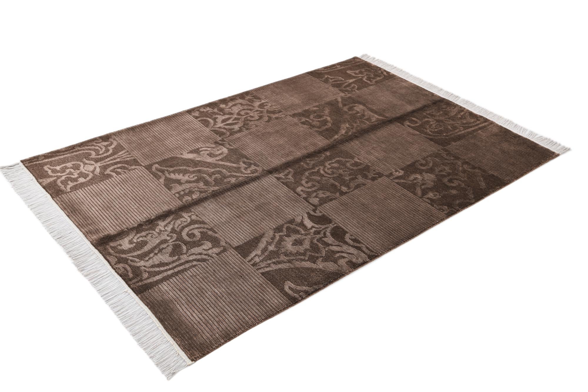 4' 2 x 6' 2 Hand Knotted Darya Wool Rug