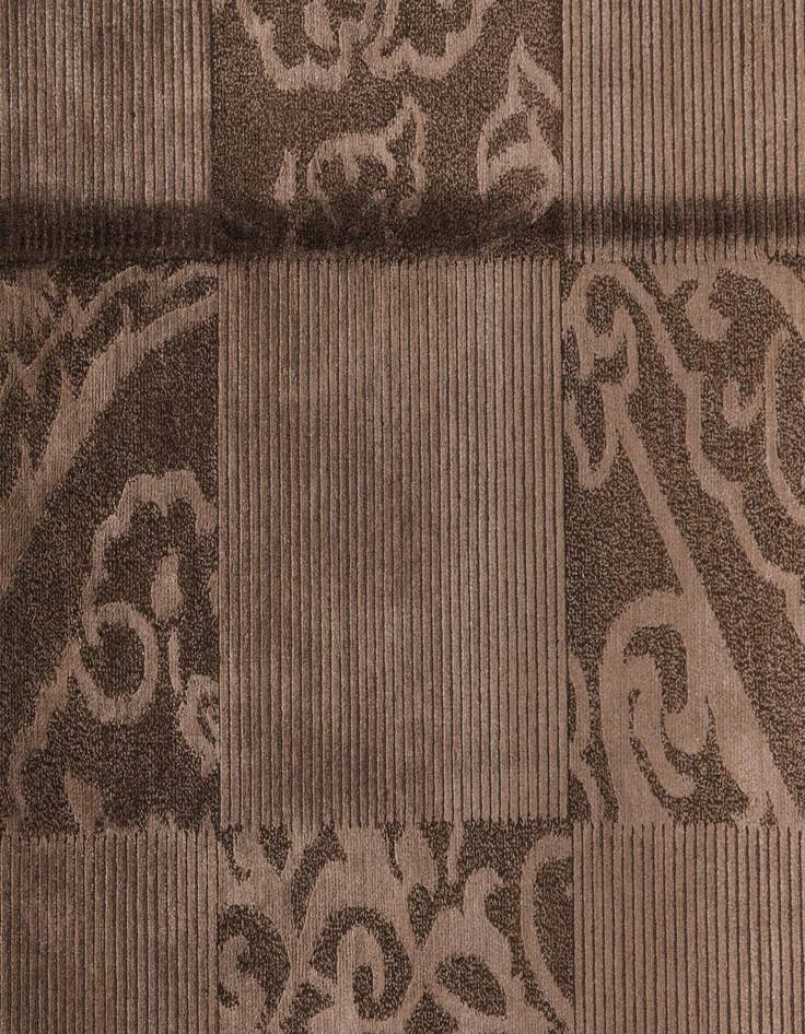 Detail image of 4' 2 x 6' 2  Hand Knotted Darya Wool Rug