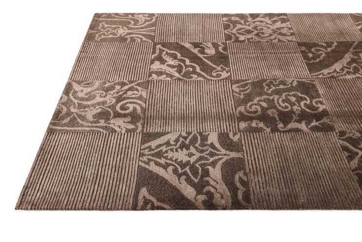Detail image of 5' 9 x 8' 2 Hand Knotted Darya Wool Rug