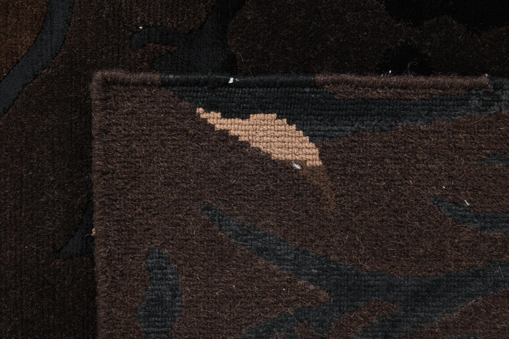 5' 7 x 8' Hand Knotted Darya Wool Rug