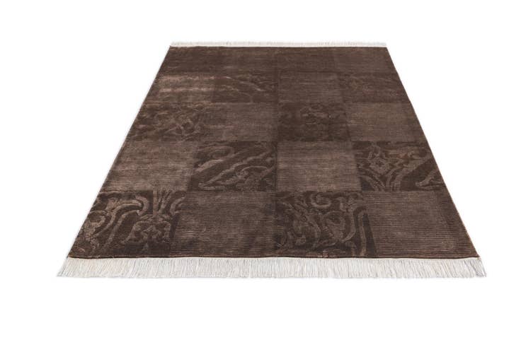 Detail image of 4' 11 x 6' 7 Hand Knotted Darya Wool Rug