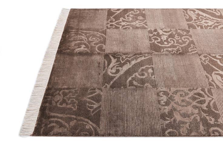 Detail image of 4' 11 x 6' 7 Hand Knotted Darya Wool Rug